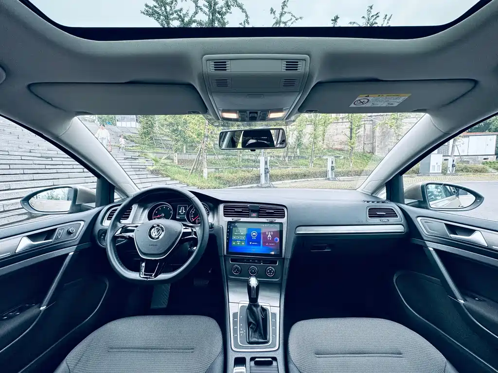 Volkswagen Golf — миниатюра 9