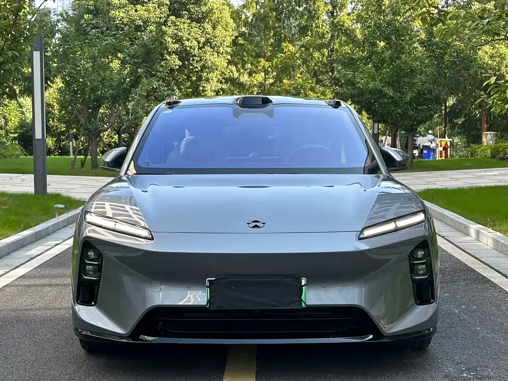 NIO ET5T — миниатюра 2