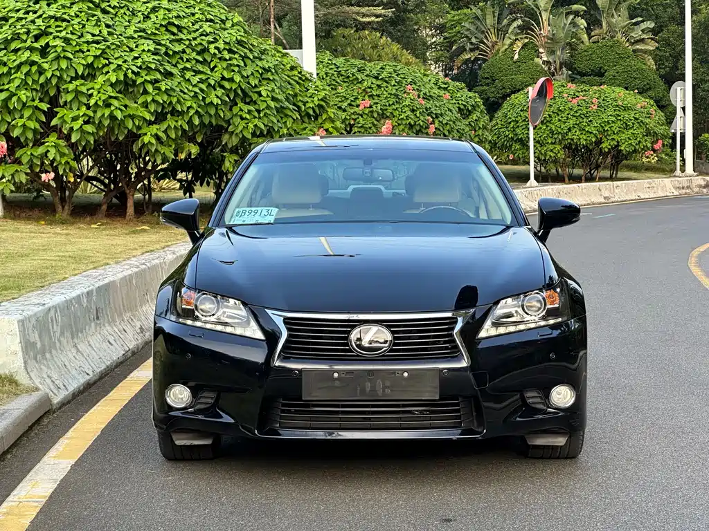 Lexus GS — миниатюра 2