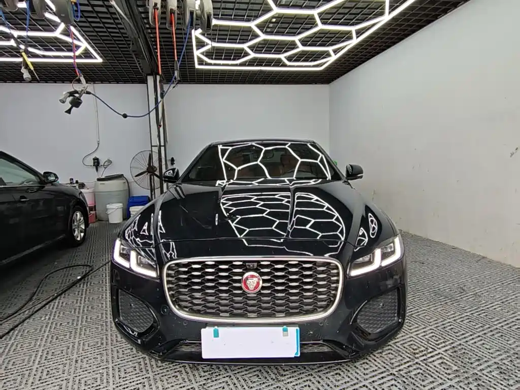 Jaguar XFL
