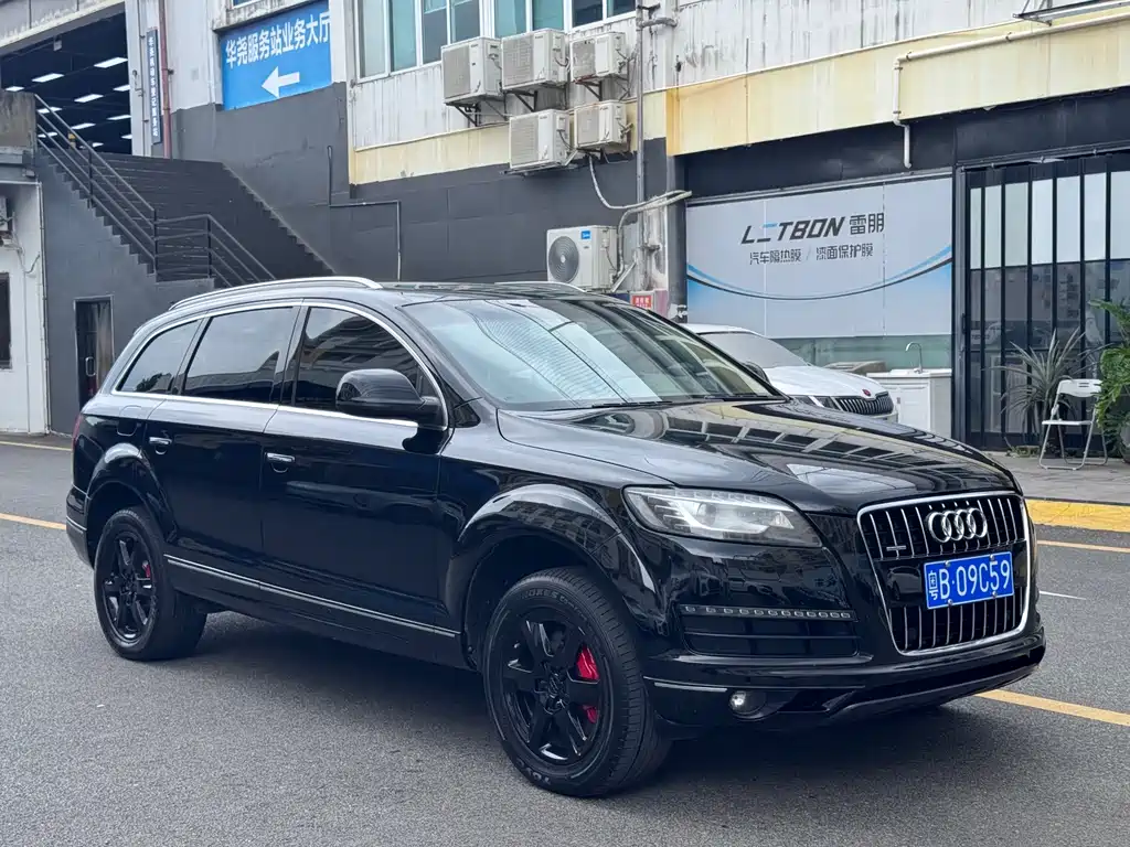 Audi Q7 — миниатюра 3