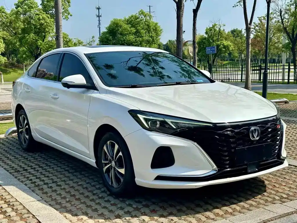 Changan Eado — миниатюра 3