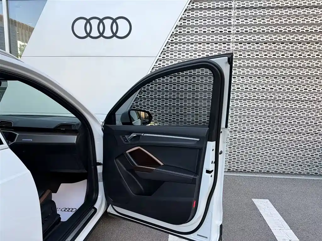Audi Q3 — миниатюра 21