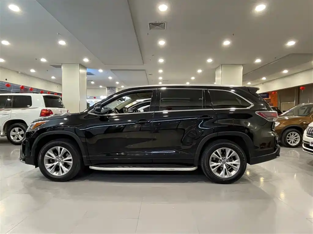 Toyota Highlander — миниатюра 5