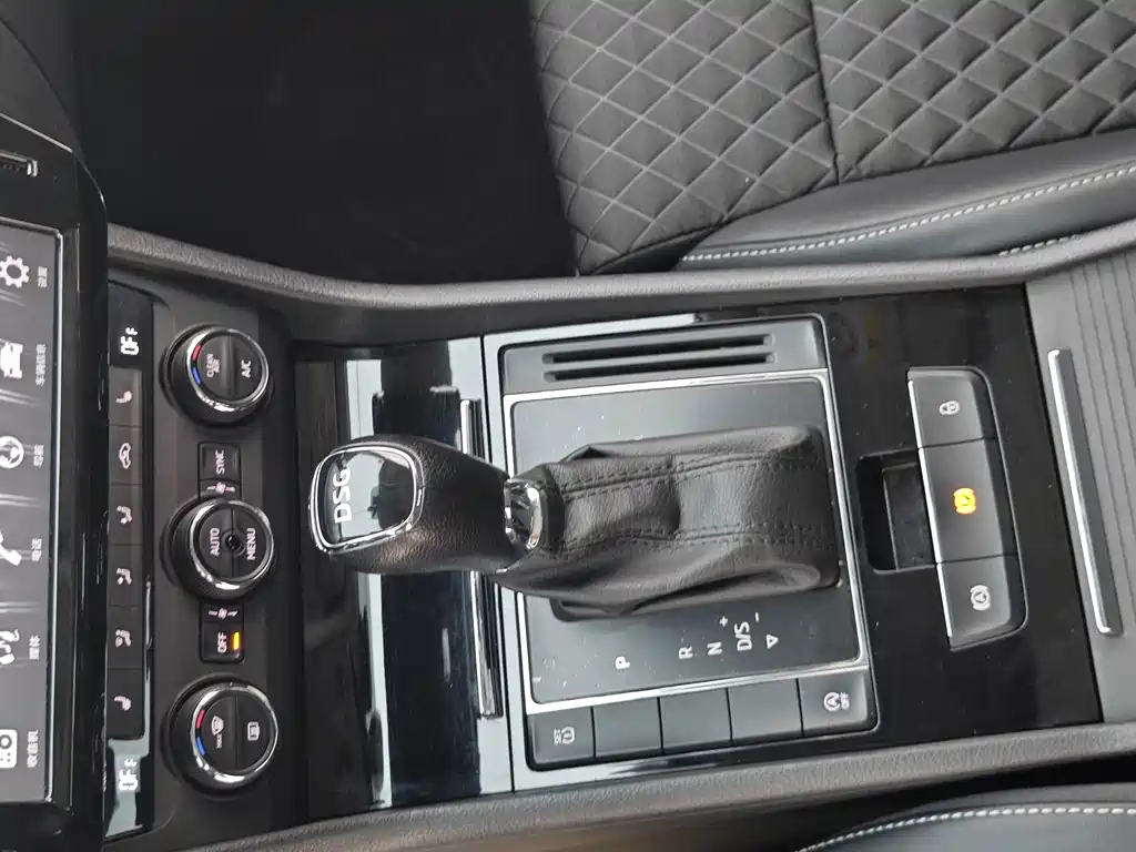 Skoda Superb — миниатюра 20