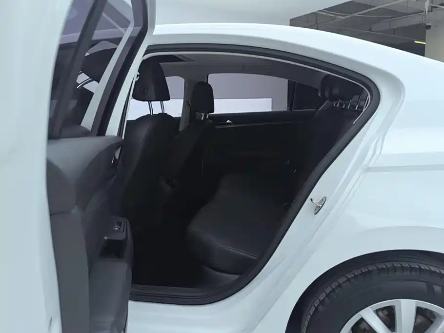 Volkswagen Bora — миниатюра 11