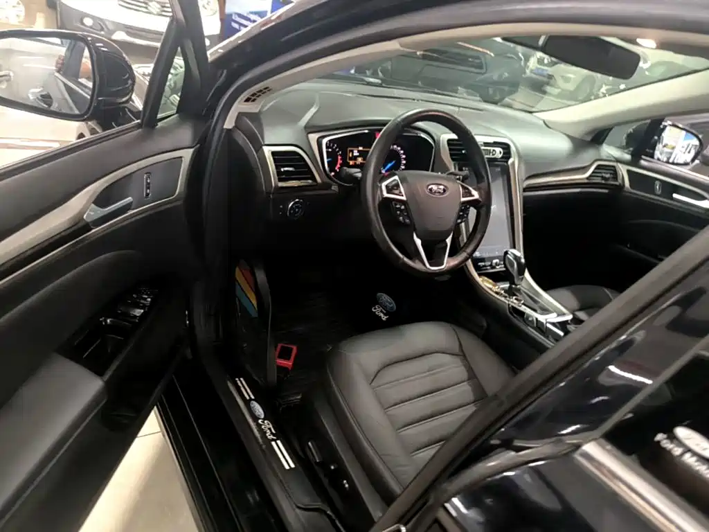 Ford Mondeo — миниатюра 16
