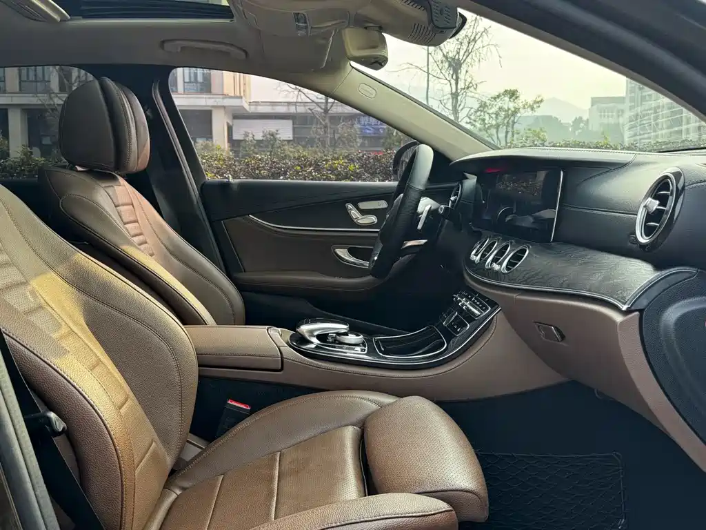 Mercedes-Benz E-Class E 2016 E 200 L Sport