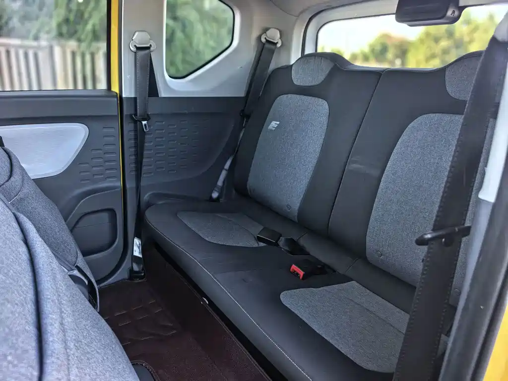 Wuling MINIEV — миниатюра 9