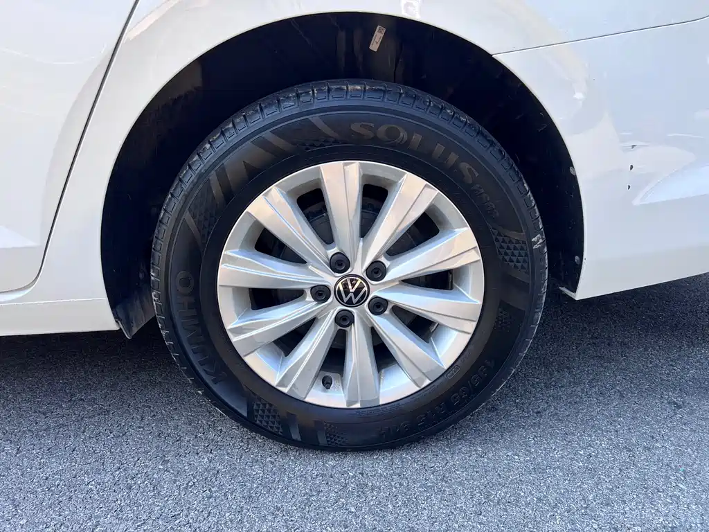 Volkswagen Lavida — миниатюра 14
