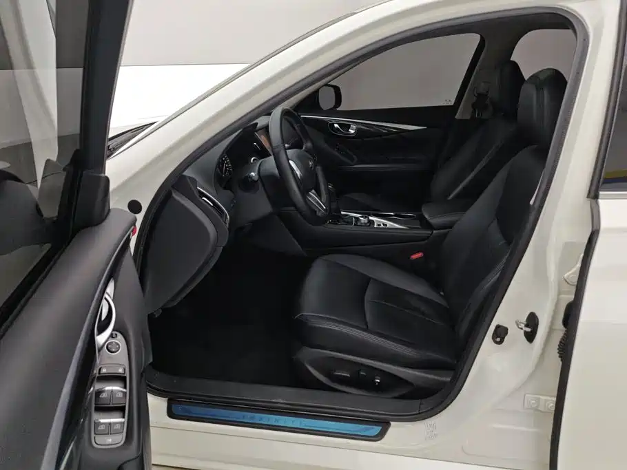 Infiniti Q50L — миниатюра 9
