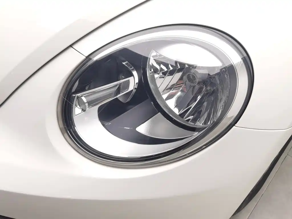 Volkswagen Beetle — миниатюра 7