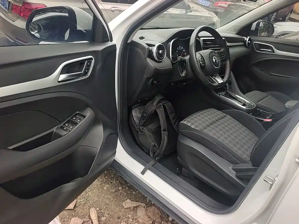 MG ZS — миниатюра 16