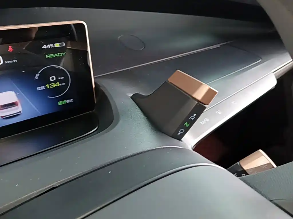 Wuling Nano EV — миниатюра 14