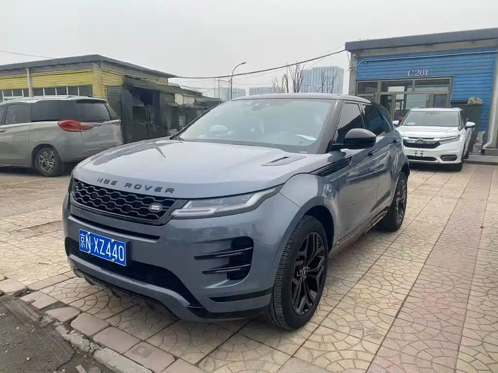 Land Rover Evoque 2021