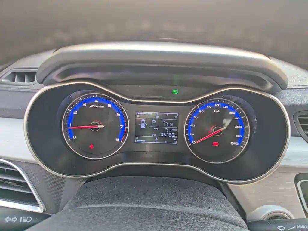 Geely Vision — миниатюра 12