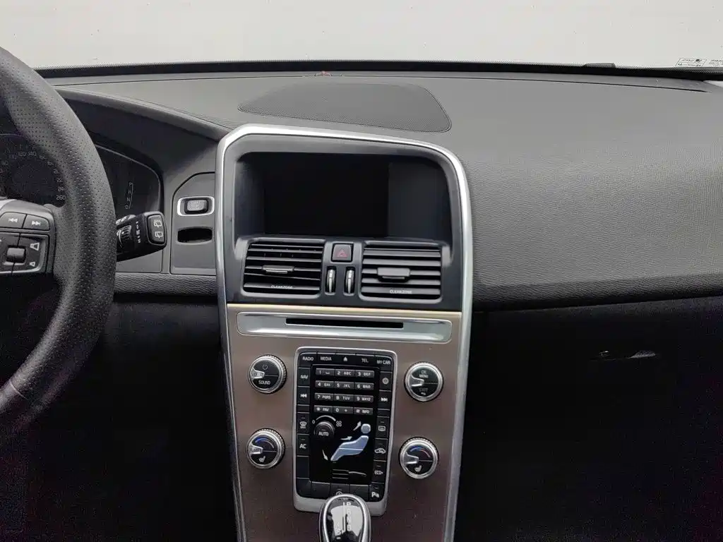Volvo XC60 — миниатюра 12
