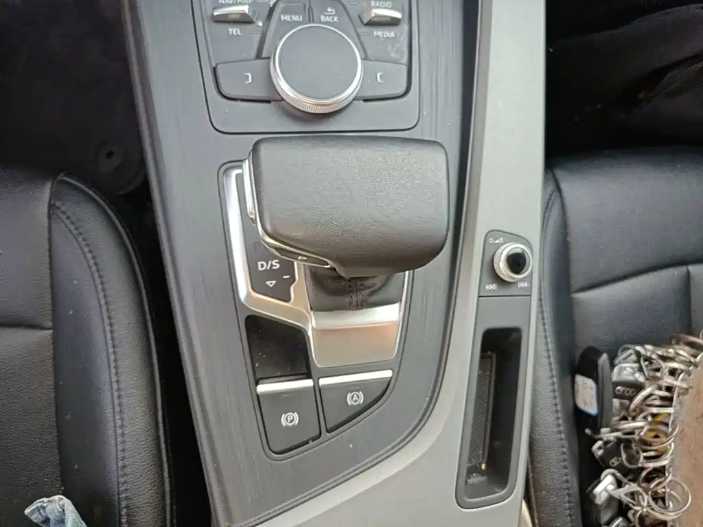 Audi A4L — миниатюра 14