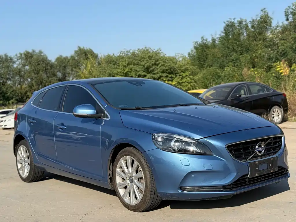 Volvo V40 — миниатюра 3