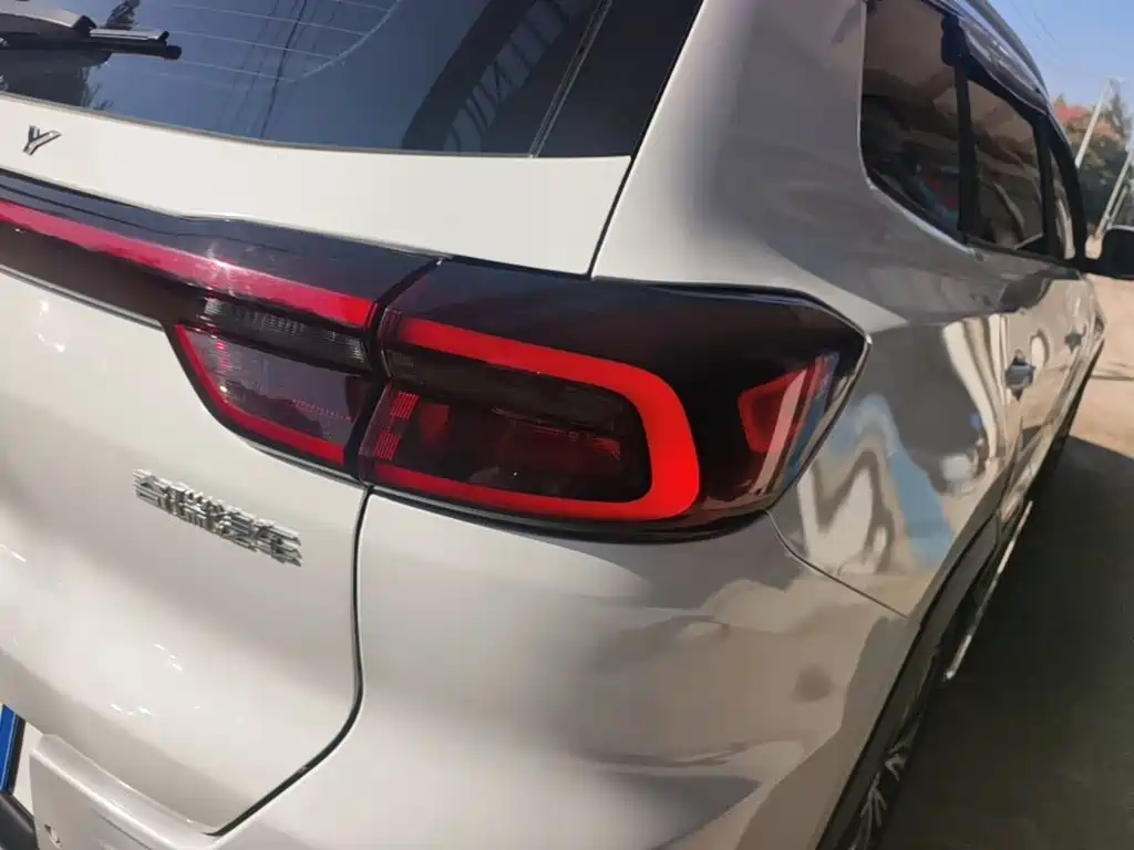 Chery Tiggo 8 — миниатюра 8