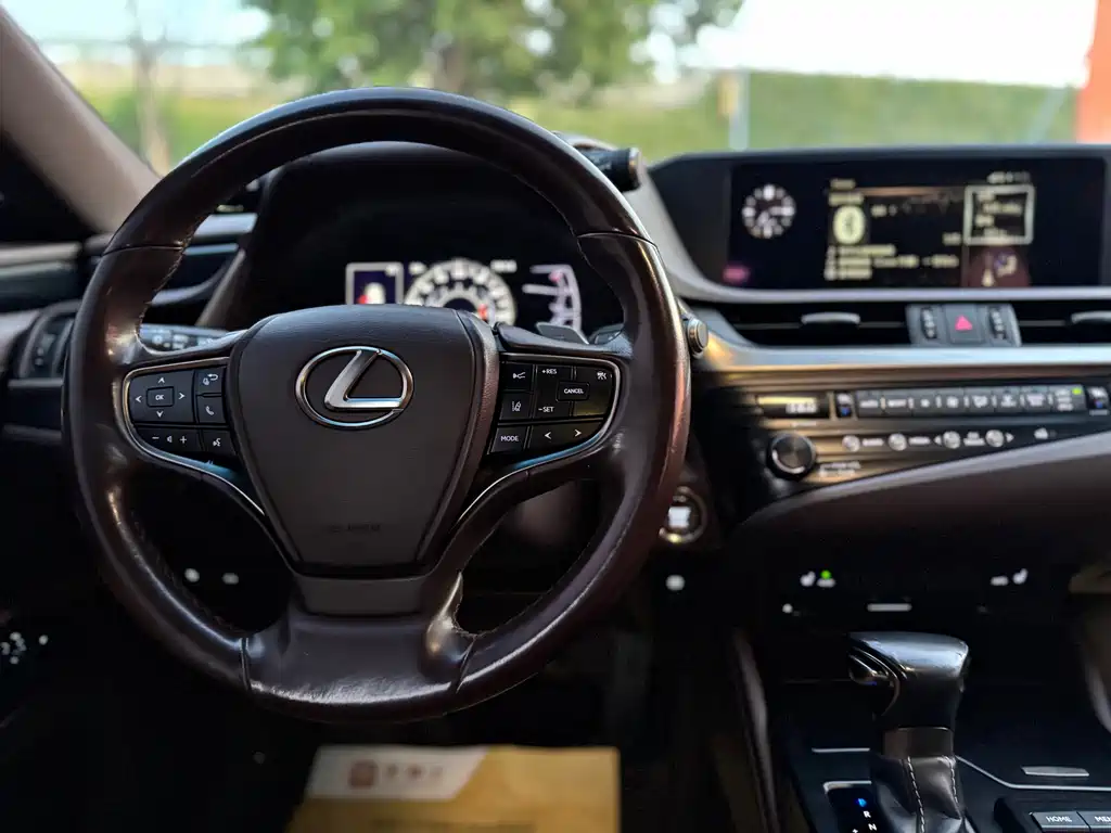 Lexus ES — фотографии объявления, Фото 18