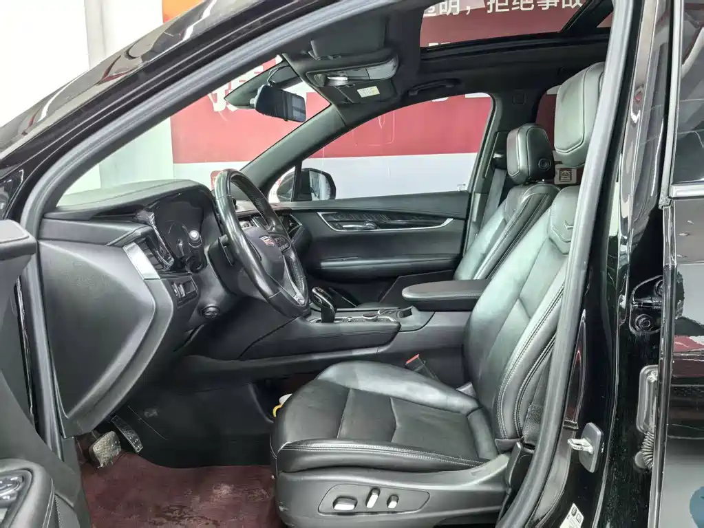 Cadillac XT6 — миниатюра 4