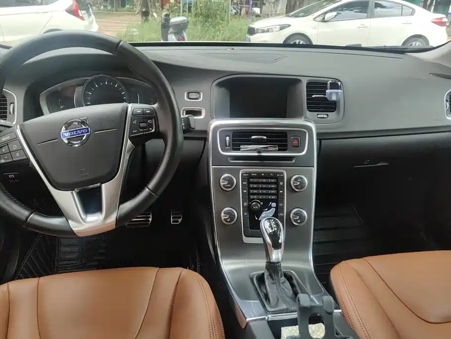 Volvo S60 — миниатюра 12