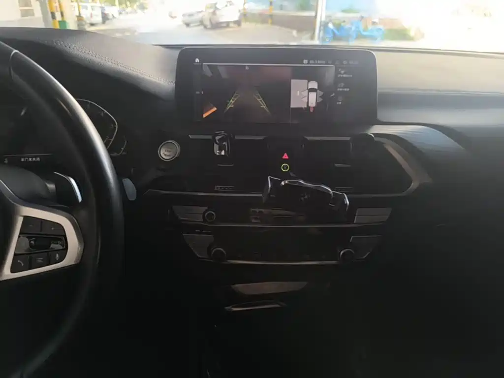 BMW X3 — миниатюра 13