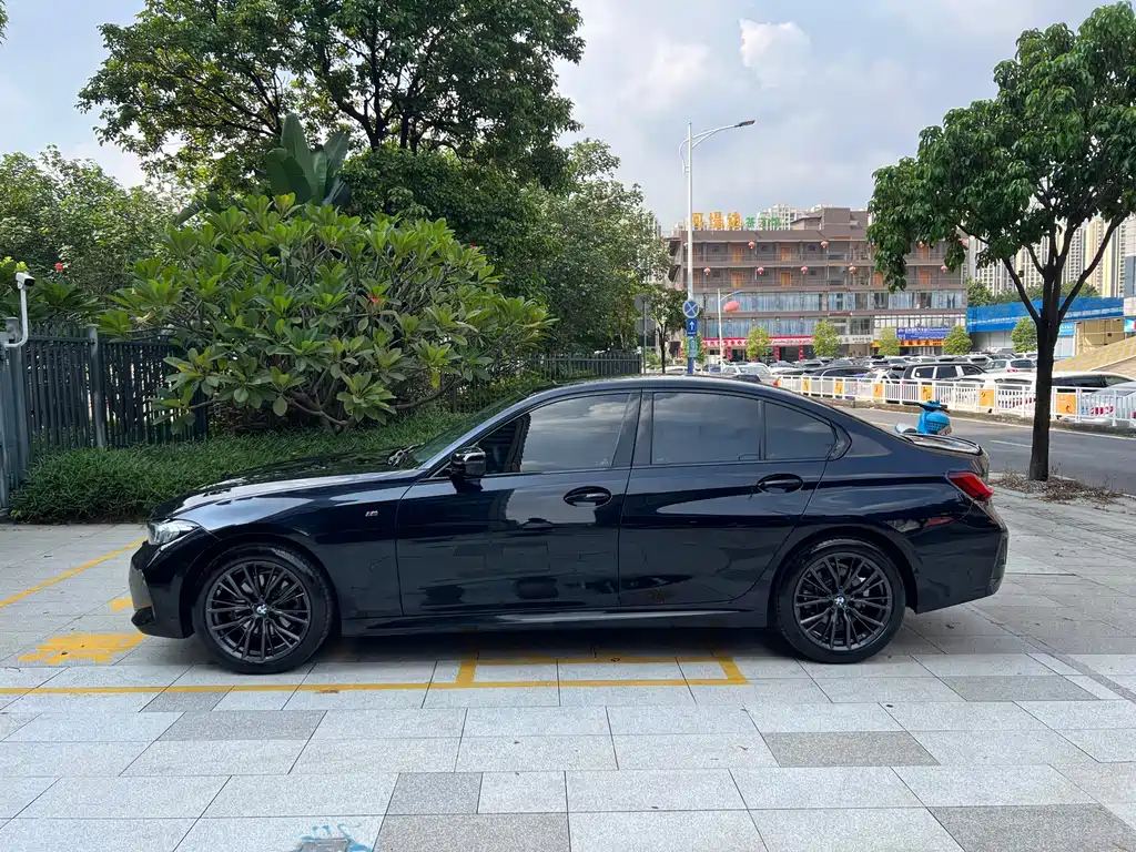 BMW 3 Series — миниатюра 4
