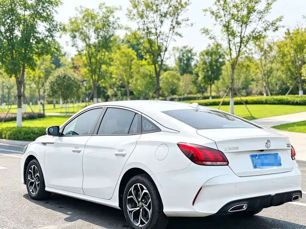 MG MG5 — миниатюра 9