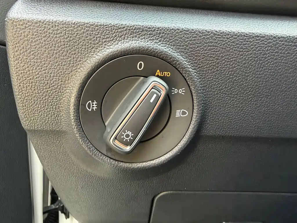 Volkswagen T-Roc — миниатюра 19