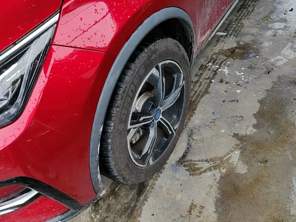 BYD Tang New Energy — миниатюра 23