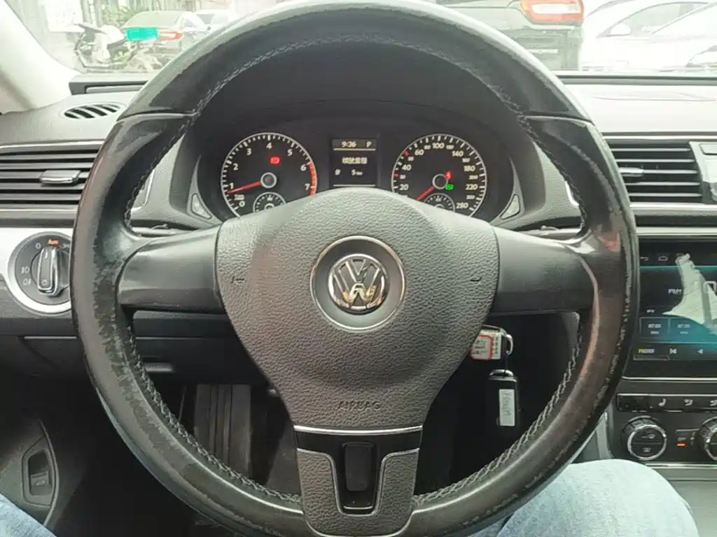 Volkswagen Passat — миниатюра 11