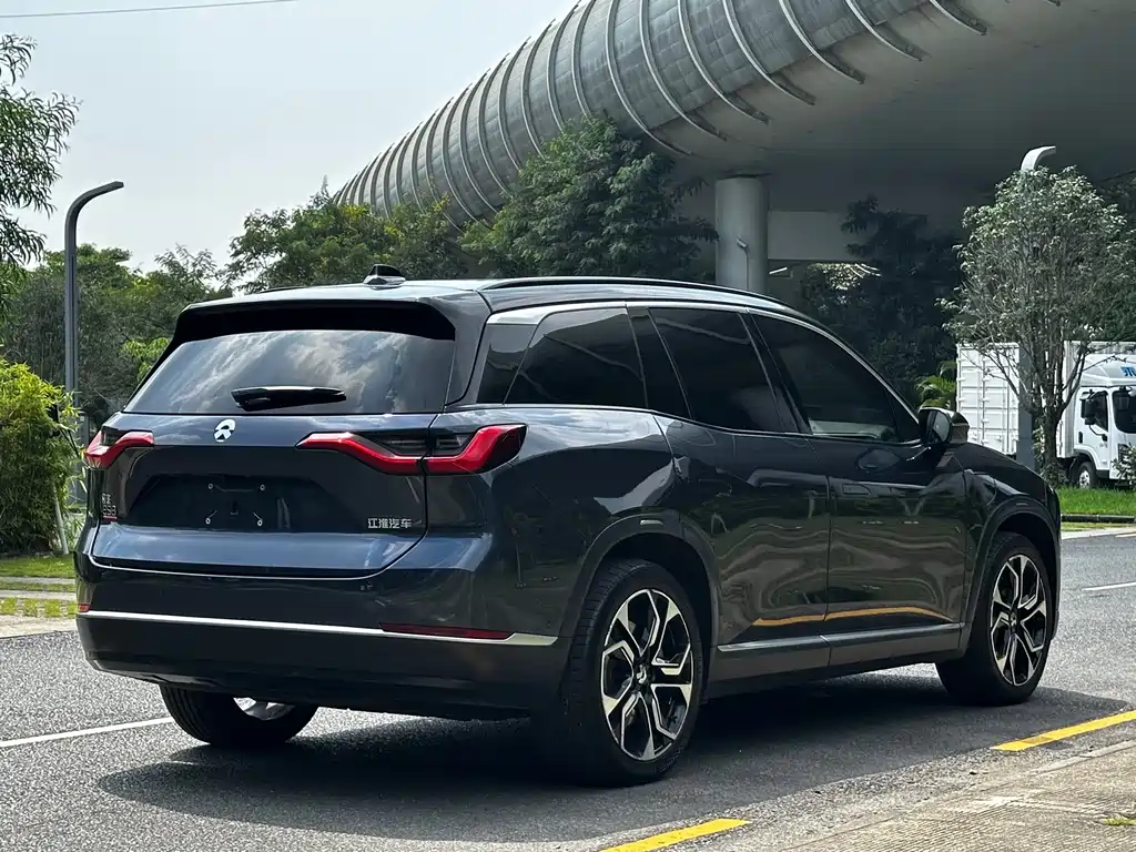 NIO ES8 — миниатюра 6