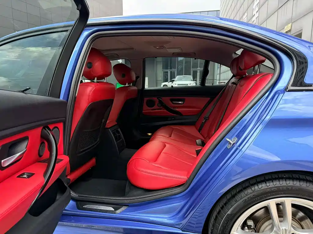 BMW 3 Series — миниатюра 5