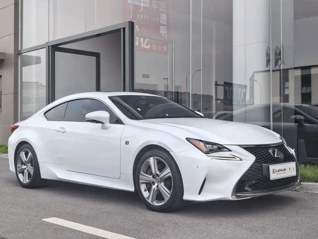 Lexus RC — миниатюра 3