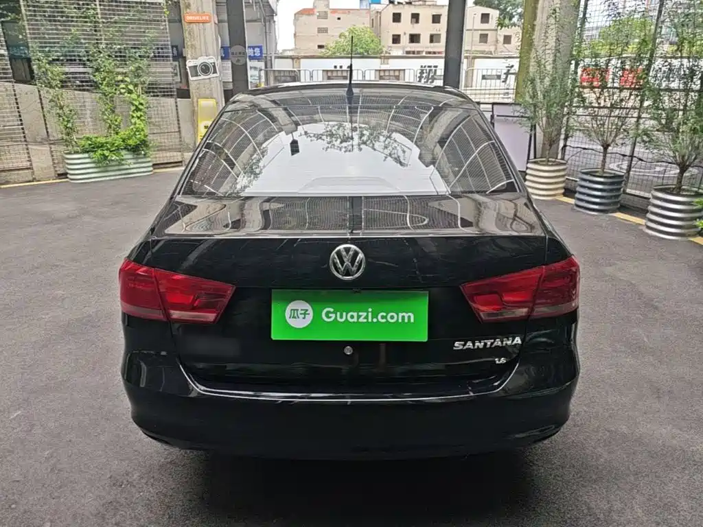 Volkswagen Santana — миниатюра 6