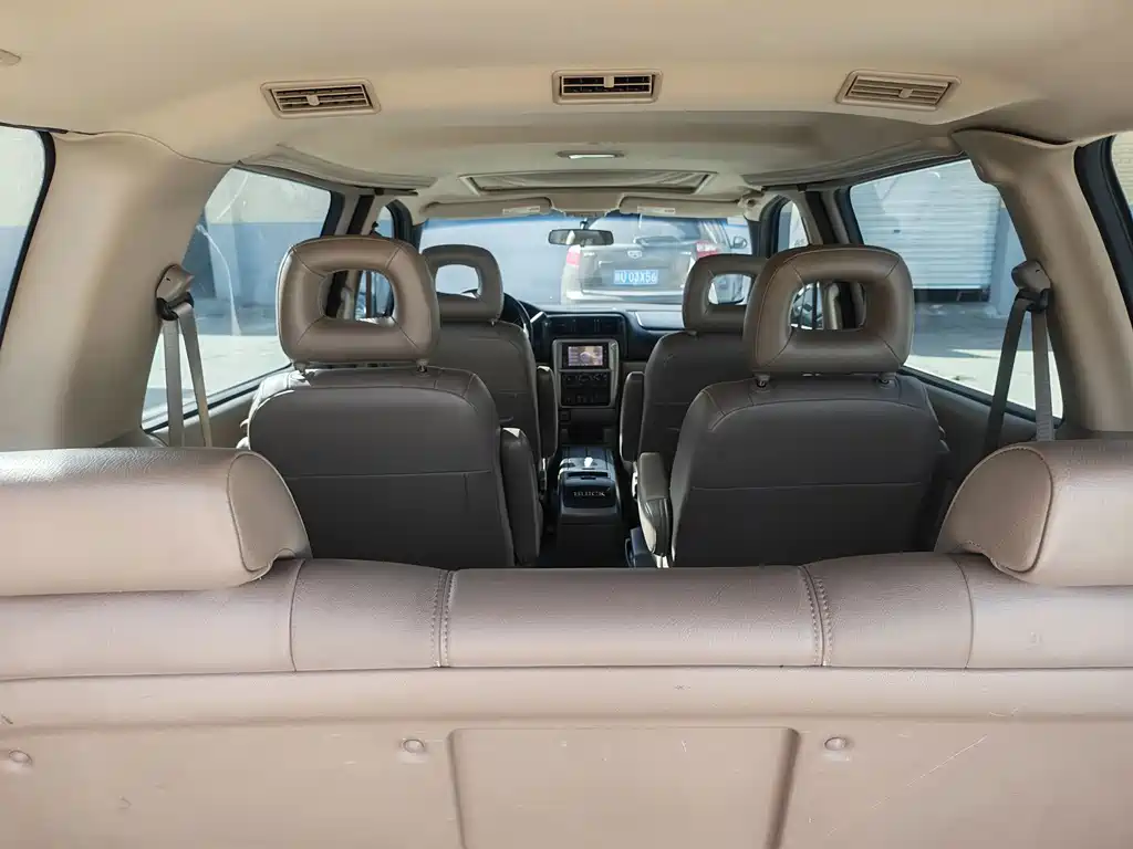 Buick GL8 — миниатюра 14
