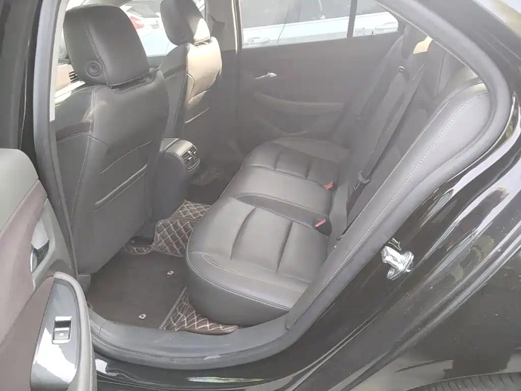 Chevrolet Malibu — миниатюра 17