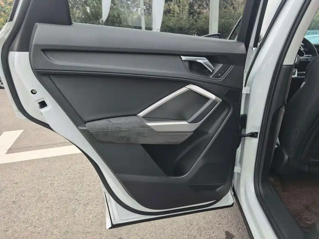 Audi Q3 — миниатюра 16