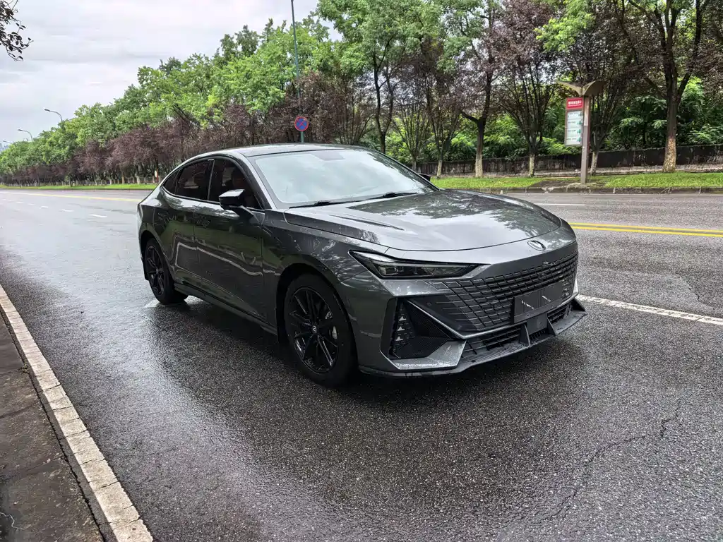 Changan UNI-V — миниатюра 3