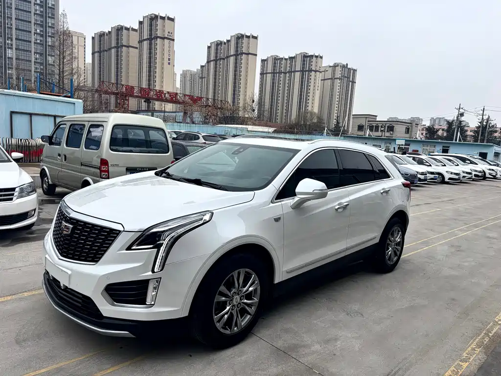 CADILLAC XT5