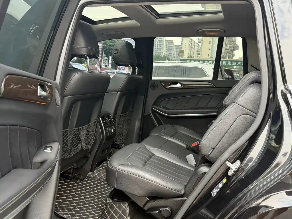 Mercedes-Benz GL-Class — миниатюра 9