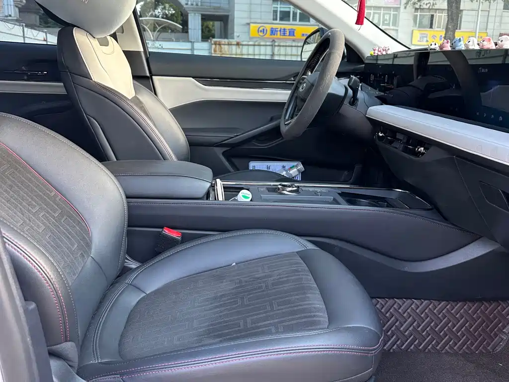 Ford Mondeo — миниатюра 4