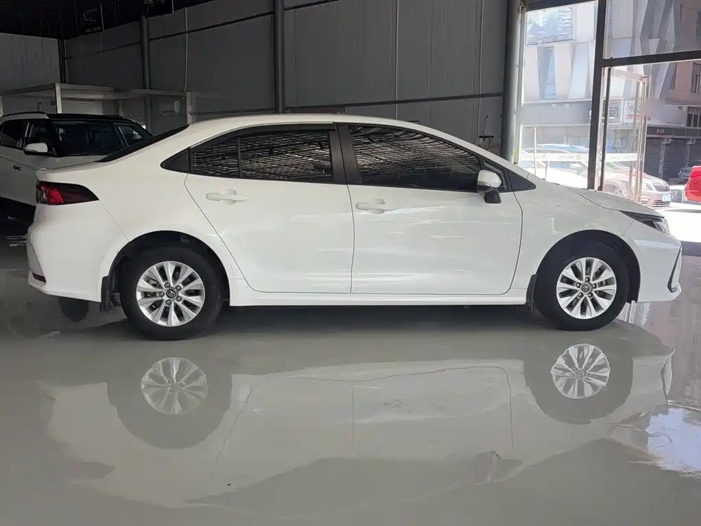 Toyota Corolla — миниатюра 16