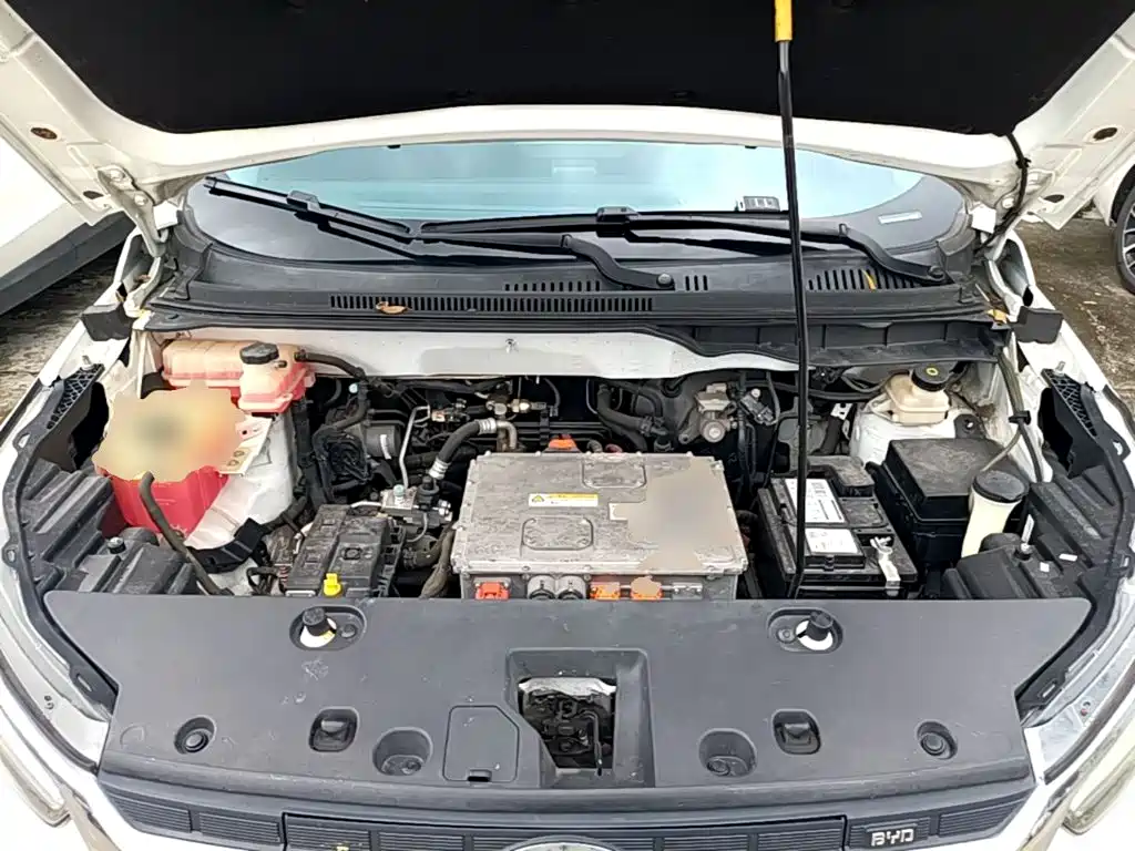 BYD Yuan EV — миниатюра 20