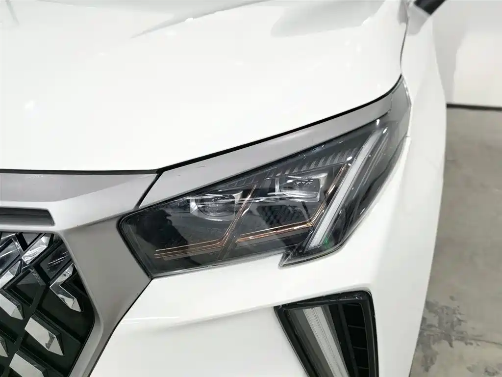 GAC TRUMPCHI GS4 PLUS