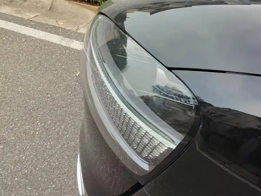 AITO ASK THE WORLD M9