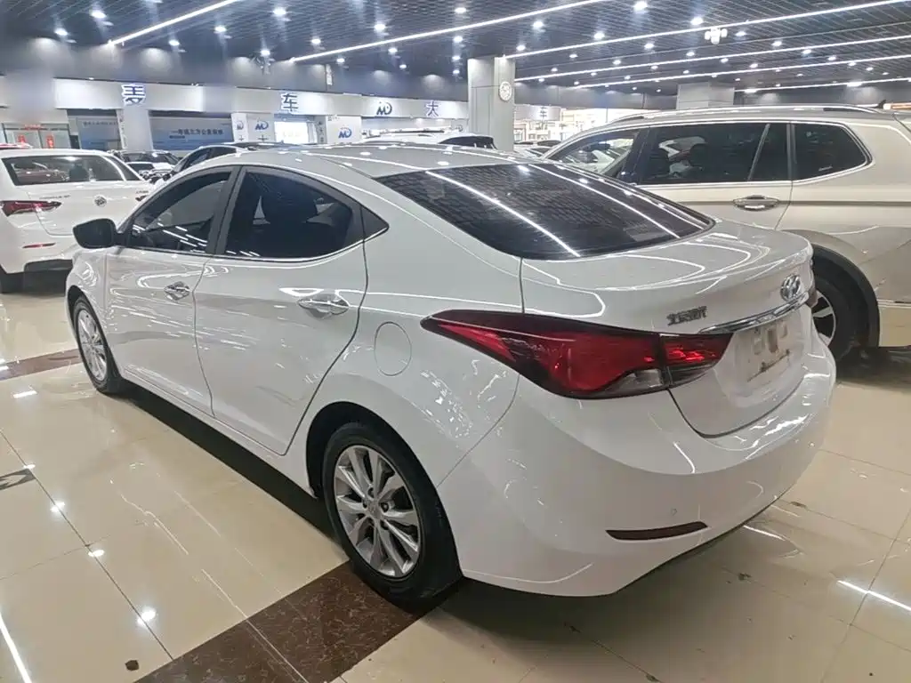 Hyundai Elantra Langdong — миниатюра 5