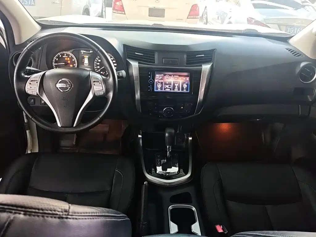 Nissan Terra — миниатюра 10